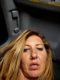 SheIsSomething stripchat stream image