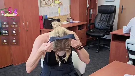 legsLONG stripchat stream image