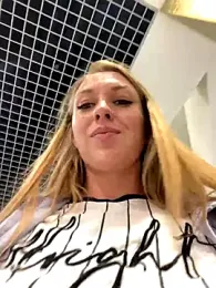 Sweet___Emily stripchat stream image