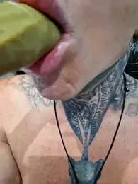 YourMommyBlair stripchat stream image