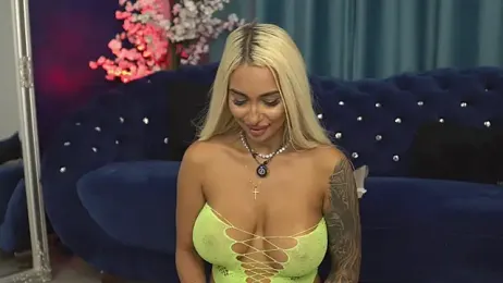 GoldenAmber stripchat stream image