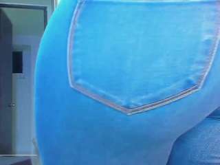 roxanasmiith camsoda stream image