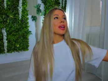 zinasquirts chaturbate stream image