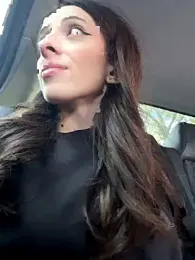 Yesmoree stripchat stream image