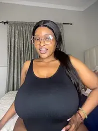 Bustygoddess32 stripchat stream image