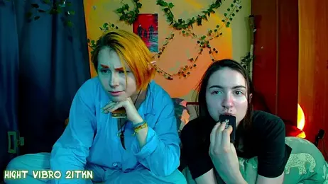 TrickyKitsune stripchat stream image