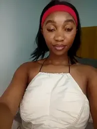 Hannah_107 stripchat stream image