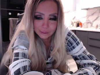 blondalina bongacams stream image