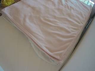 voyeurcam-julmodels-whitebed-1 camsoda stream image