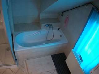 voyeurcam-julmodels-bath-2nd-1 camsoda stream image