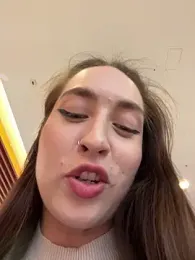 Holly_Play stripchat stream image