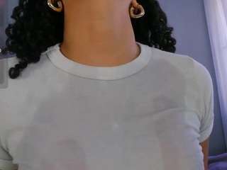 mollyybloom camsoda stream image