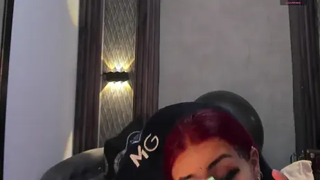 selene_red_ stripchat stream image