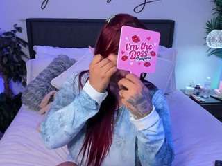 mollywhite camsoda stream image