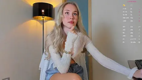 emydollyy stripchat stream image, 28.08.2025 04:50