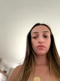 BelleLouiseVp stripchat stream image