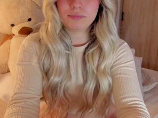 Amy Blondes flirt4free stream image, 28.08.2025 23:10