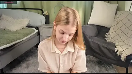 DreamyGleam stripchat stream image