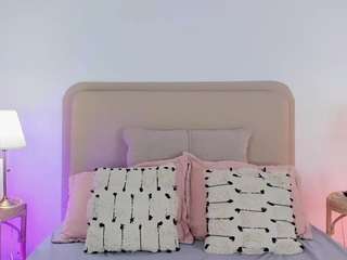 riley-pride camsoda stream image