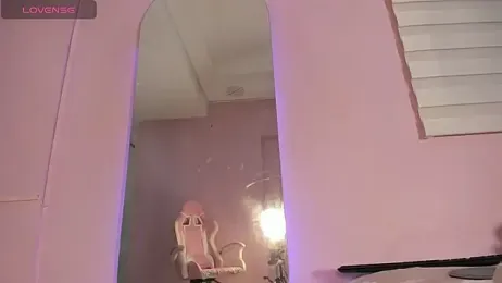 emily_sweett24 stripchat stream image