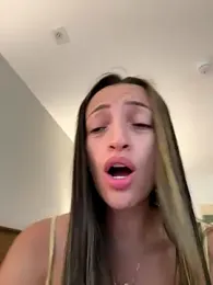 BelleLouiseVp stripchat stream image