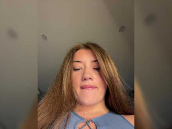 juicy-peachh bongacams stream image