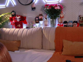 ALVUWKA bongacams stream image