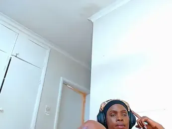 LuciousLips96 stripchat stream image