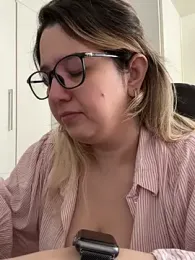 amooraaamoon stripchat stream image