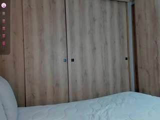 lauracriistina camsoda stream image