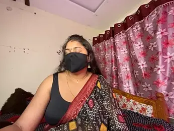 LouleyRanii stripchat stream image