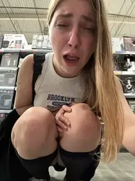 Sunny___Bunny stripchat stream image