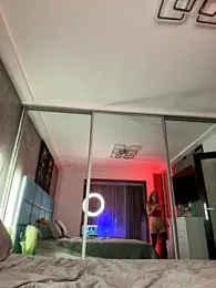 AlyaSeduce stripchat stream image