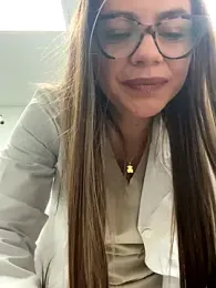 alicee16 stripchat stream image