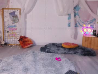 mollyflwers chaturbate stream image