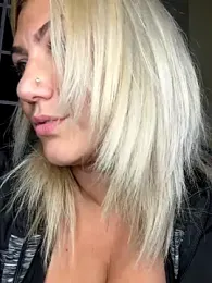 LittleMissEeve stripchat stream image