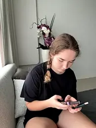 Nura_n_Sarah stripchat stream image