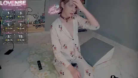 Careful_i_bite stripchat stream image