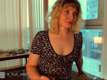 A-Huli bongacams stream image