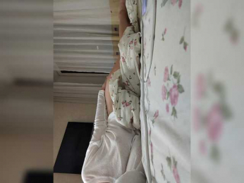 Angelia22 bongacams stream image