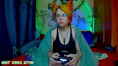 TrickyKitsune stripchat stream image