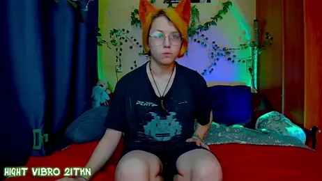 TrickyKitsune stripchat stream image