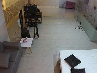 voyeurcam-jb-office-2 camsoda stream image