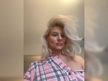 -Molly- bongacams stream image