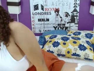 rebeccamils camsoda stream image