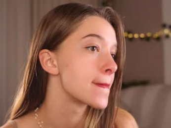 little_poetry chaturbate stream image