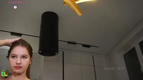 hecola stripchat stream image