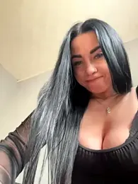 CrazzyChicks stripchat stream image