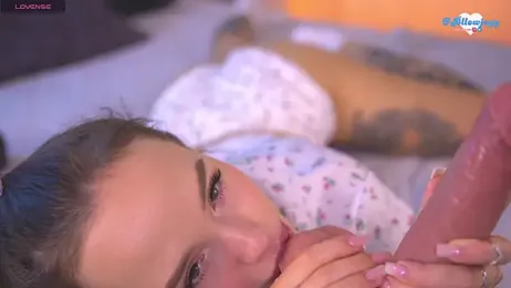 Bllowjoyy stripchat stream image