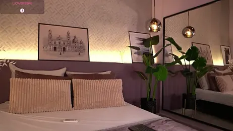 ElleDiane stripchat stream image